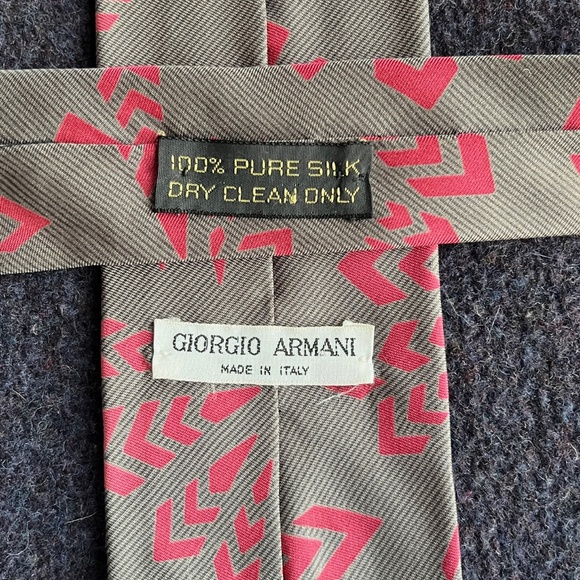 Giorgio Armani Neck Tie - Picture 5 of 5